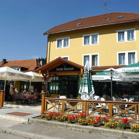 Hotel Risnjak ديلنايس المظهر الخارجي الصورة
