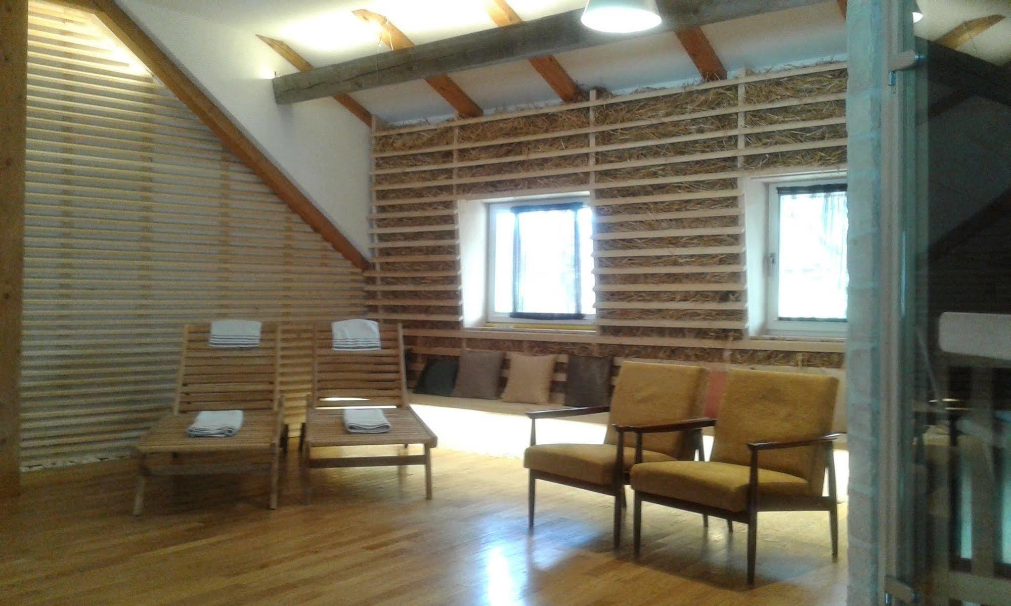 Hotel Risnjak ديلنايس المظهر الخارجي الصورة