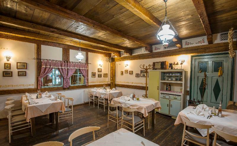 Hotel Risnjak ديلنايس المظهر الخارجي الصورة