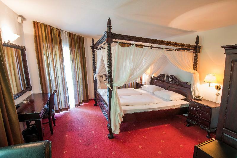 Hotel Risnjak ديلنايس المظهر الخارجي الصورة