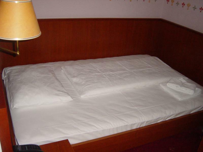 Hotel Risnjak ديلنايس المظهر الخارجي الصورة