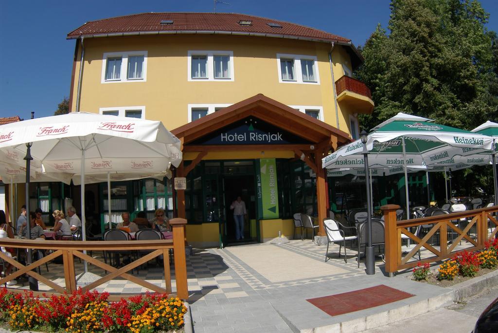 Hotel Risnjak ديلنايس المظهر الخارجي الصورة